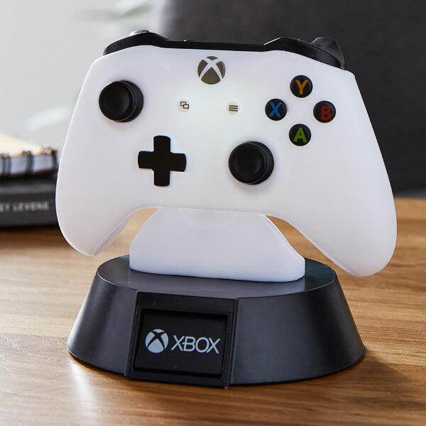 Xbox kontroller kinézetű dekorációs lámpa gamereknek